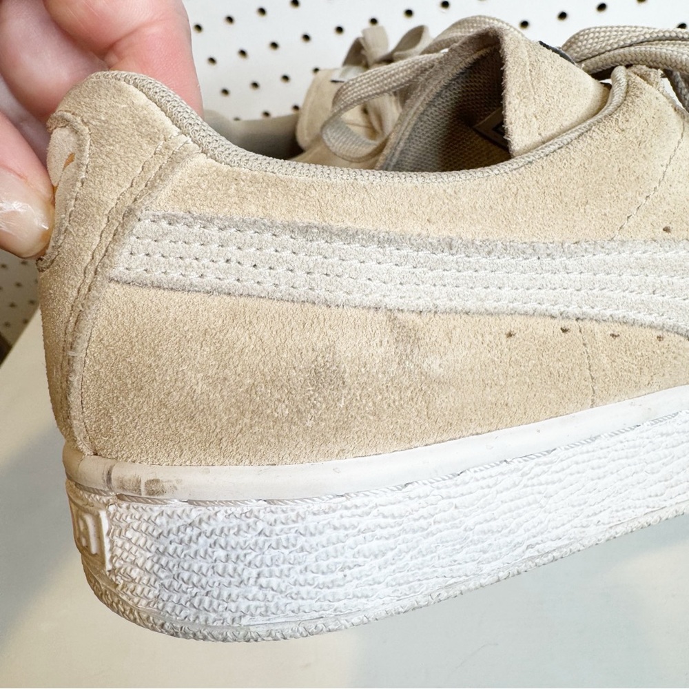 Puma | Suede Classic XXI Womens Shoes in Granola/Warm White Sz. 9 - Picture 6 of 11